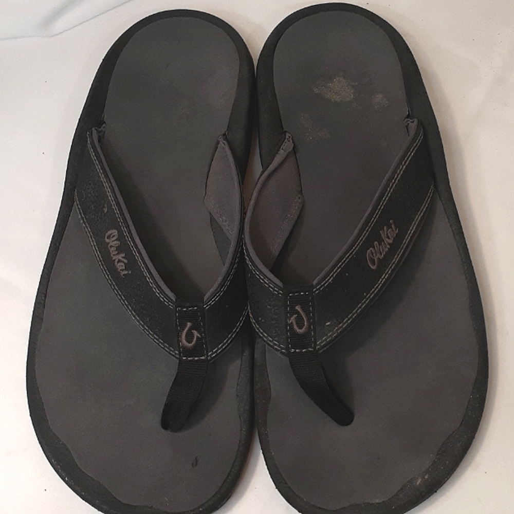 Olukai Ohana Men's Water Resistant Sandals. Very Comfortable.
